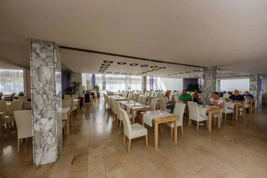 Hotel Medena
