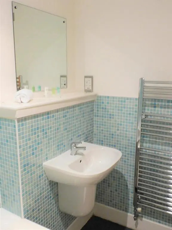 2 Bedroom Apt in the Heart of the City Centre, perfect Location