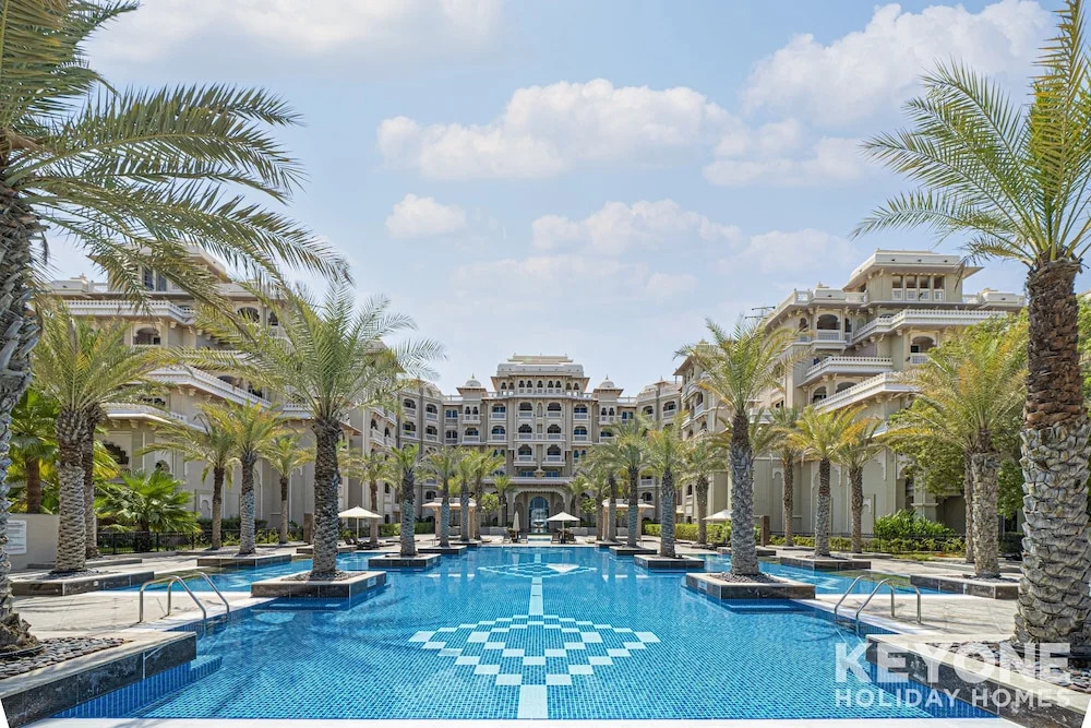 Grandeur Living 2BR plus Maid with Beach Access