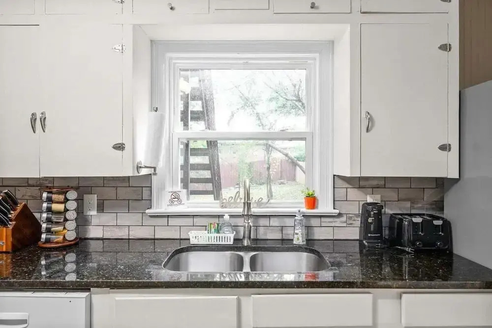 3BD 102 Madison Ter