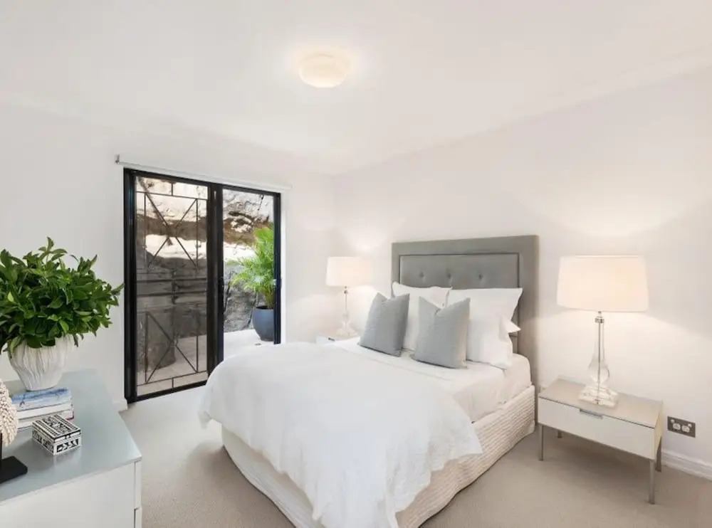 BELLEVUE GARDEN OASIS-hosted by L'Abode