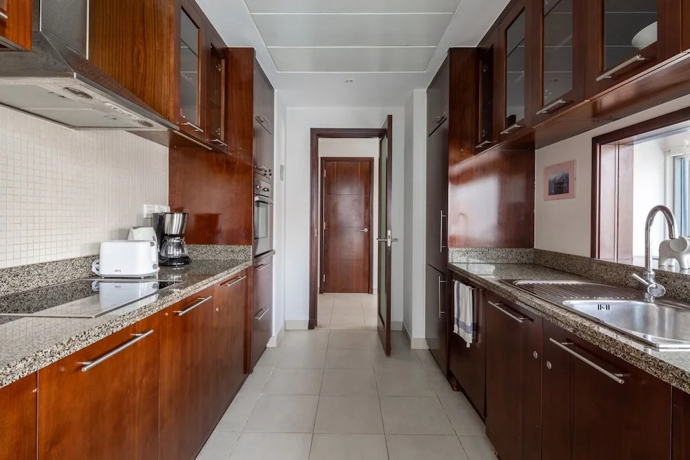 Top-notch 2BR With Magical Marina Views!