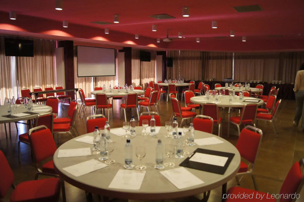 Zenith Hotel