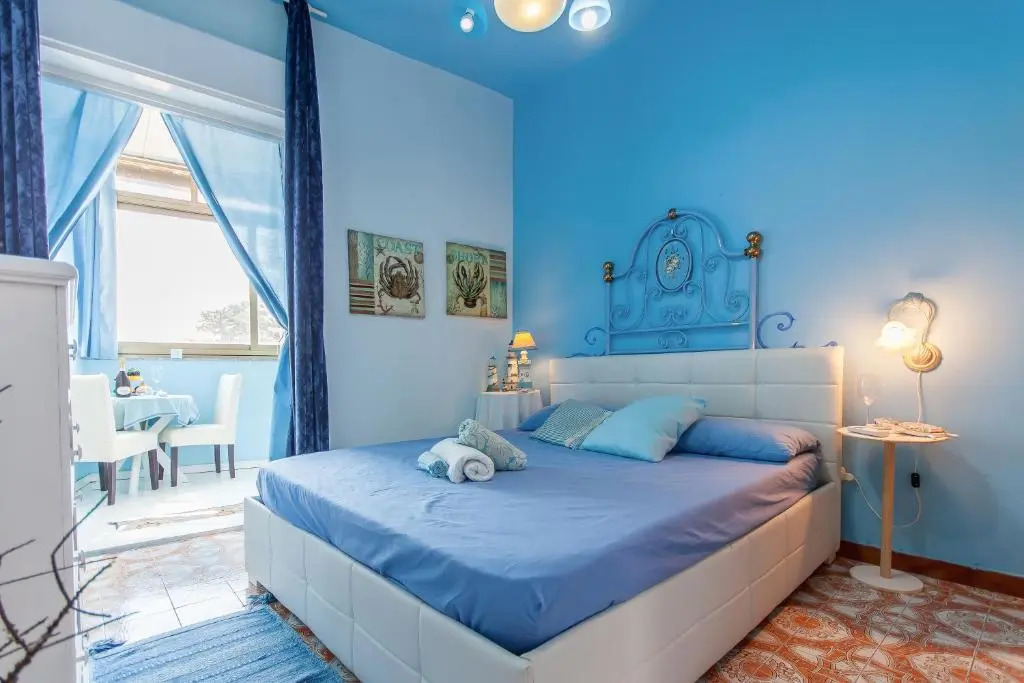 Casa Azzurra Front Beach