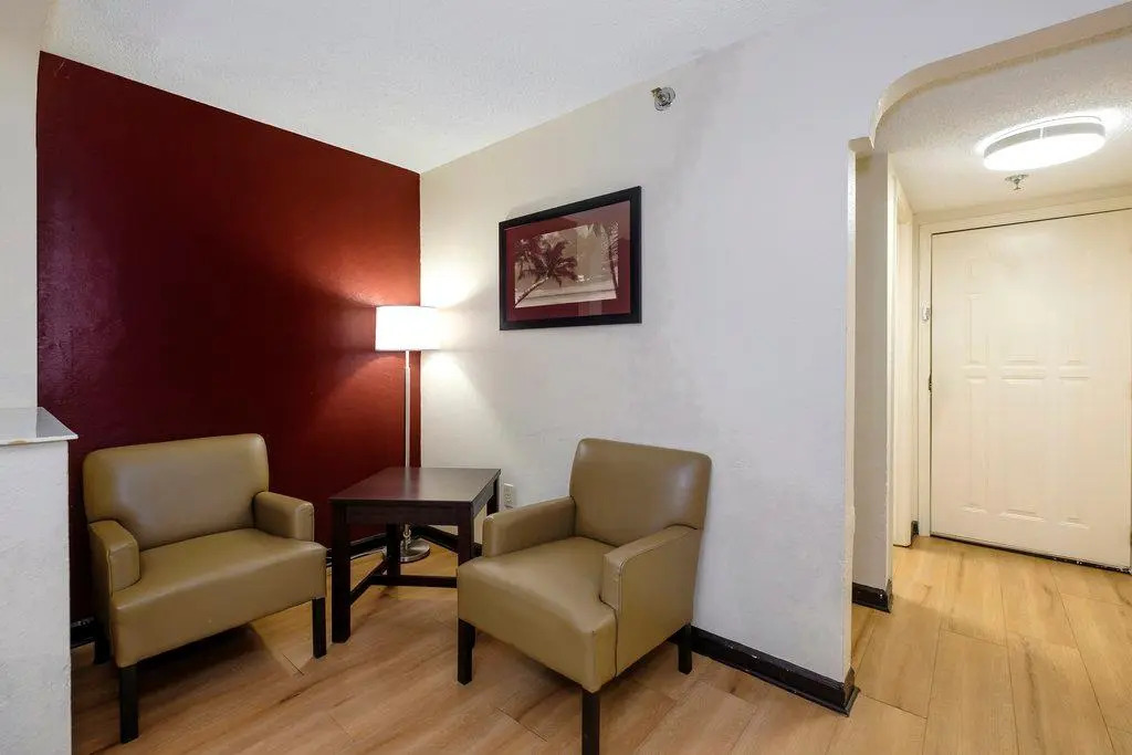 Red Roof Inn PLUS+ & Suites Opelika