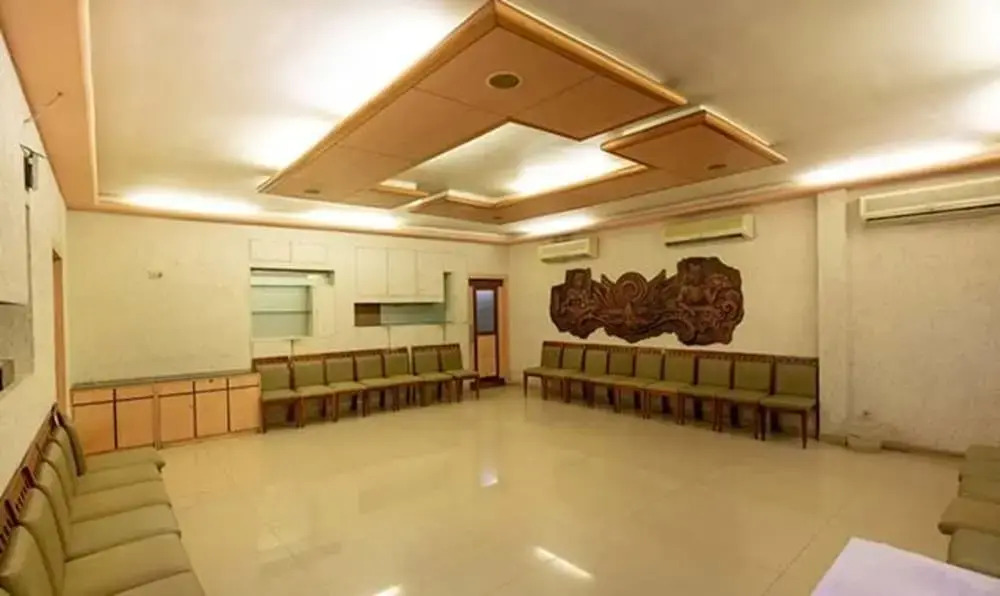 Sukh Hotel