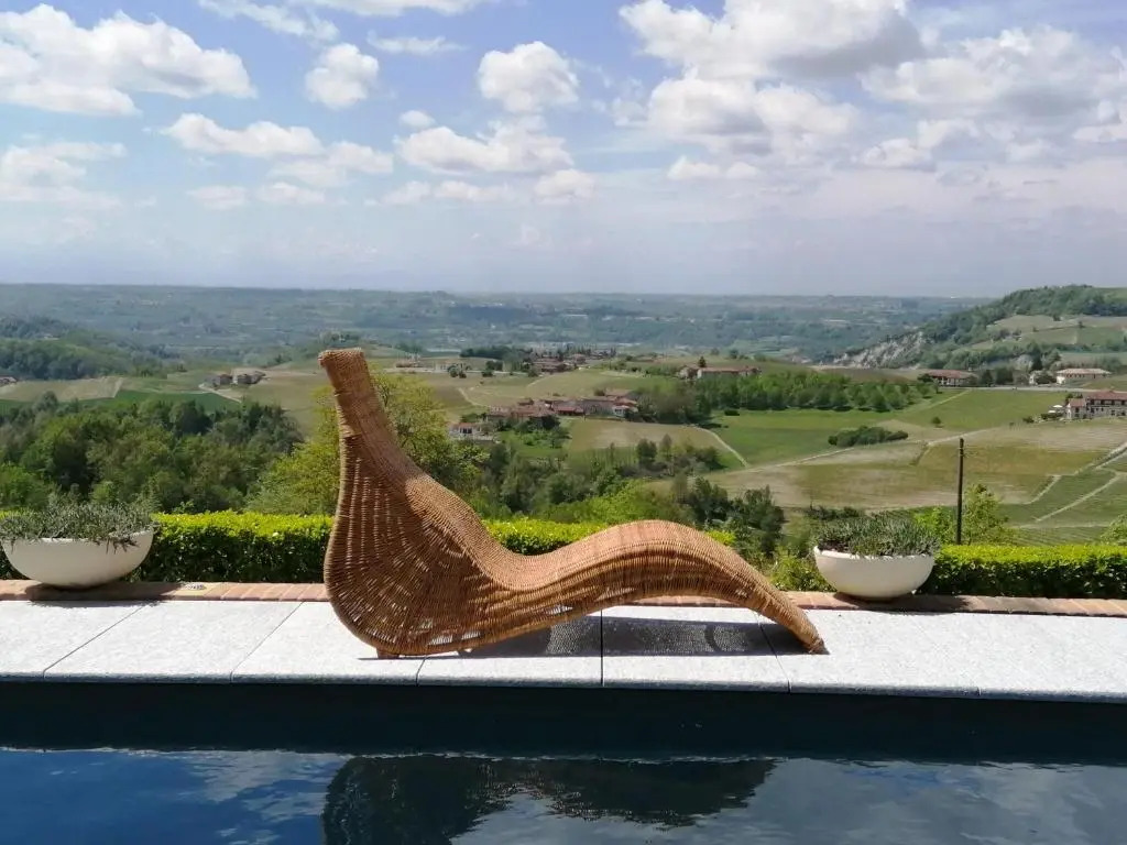 Réva Residences and Pool