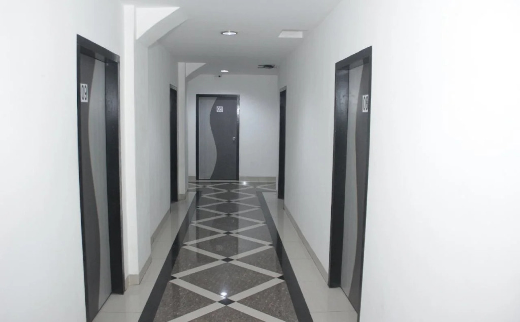 OYO 844 Surya Hotel