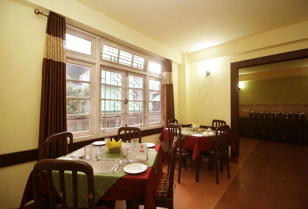 OYO 8701 Hotel Silk Route Residency