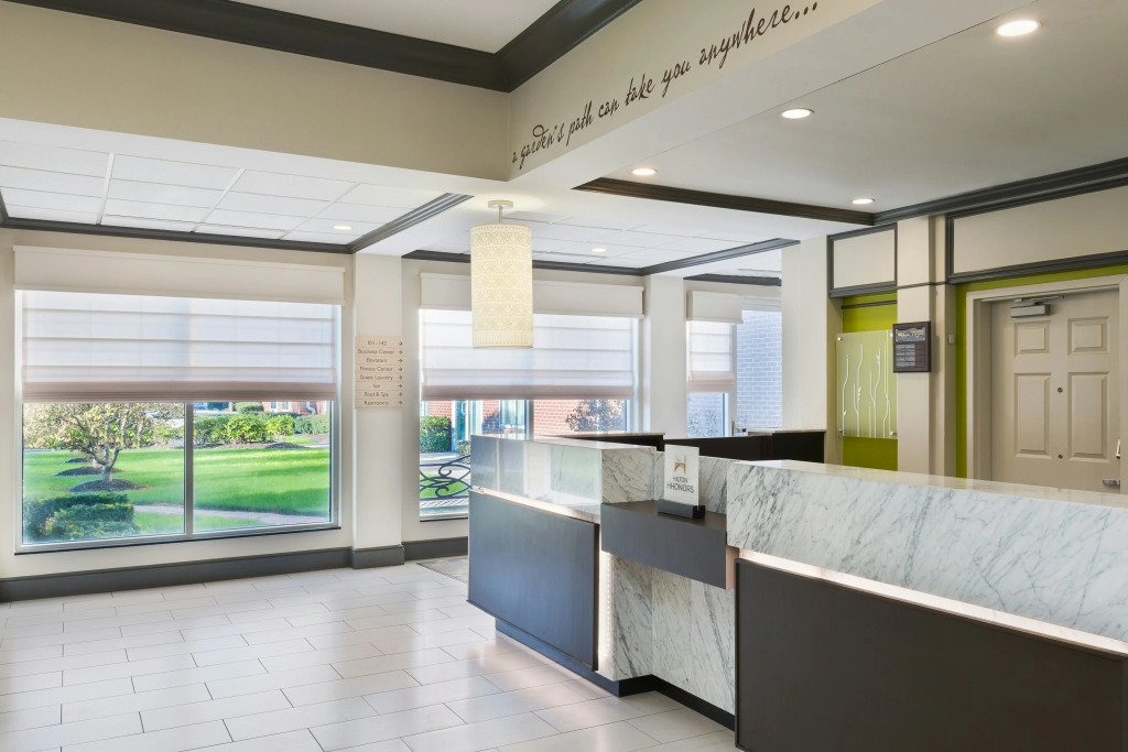Hilton Garden Inn Westbury