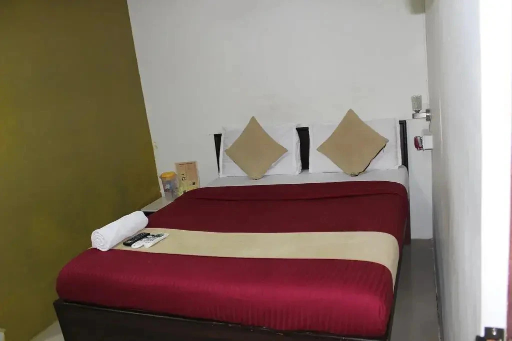 Hotel Saffron Inn