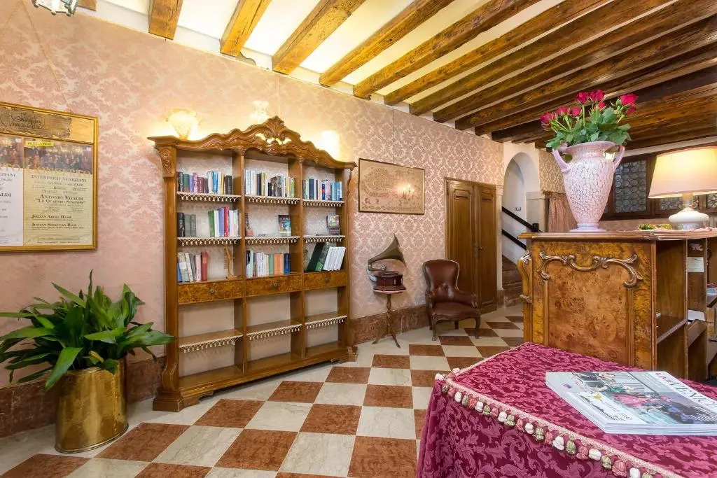 Hotel Mezzo Pozzo