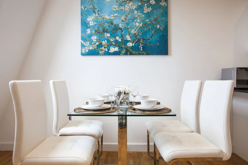 Alexandra Apartment
