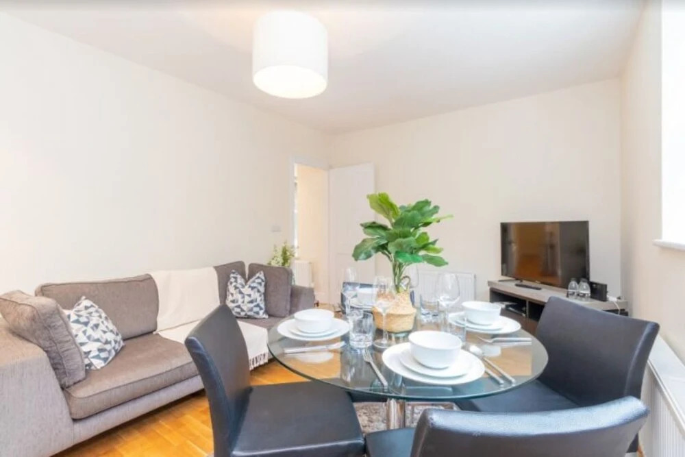 Luxurious 3 Double Bedroom Apartment Hammersmith