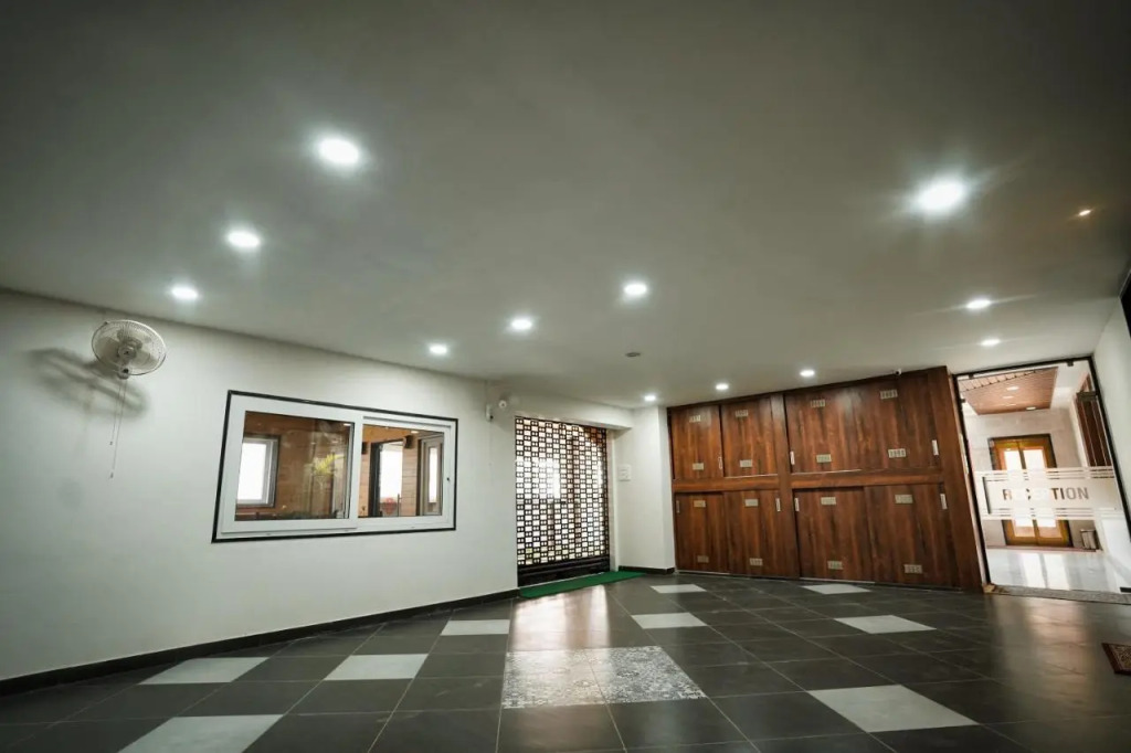 M Square Hotel