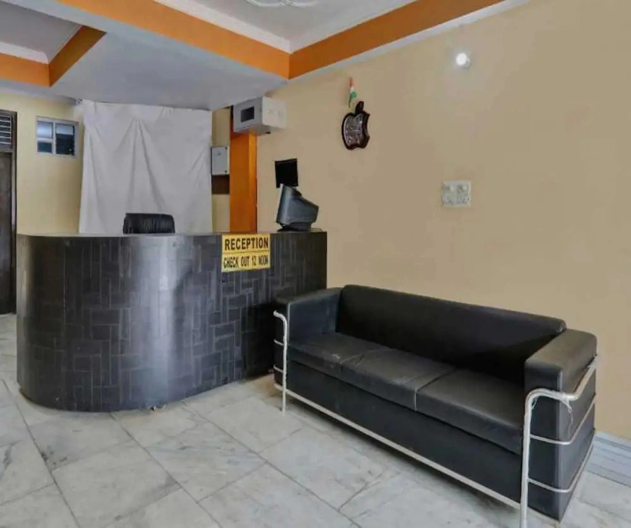 Super OYO Hotel O Varanasi - Prayagraj