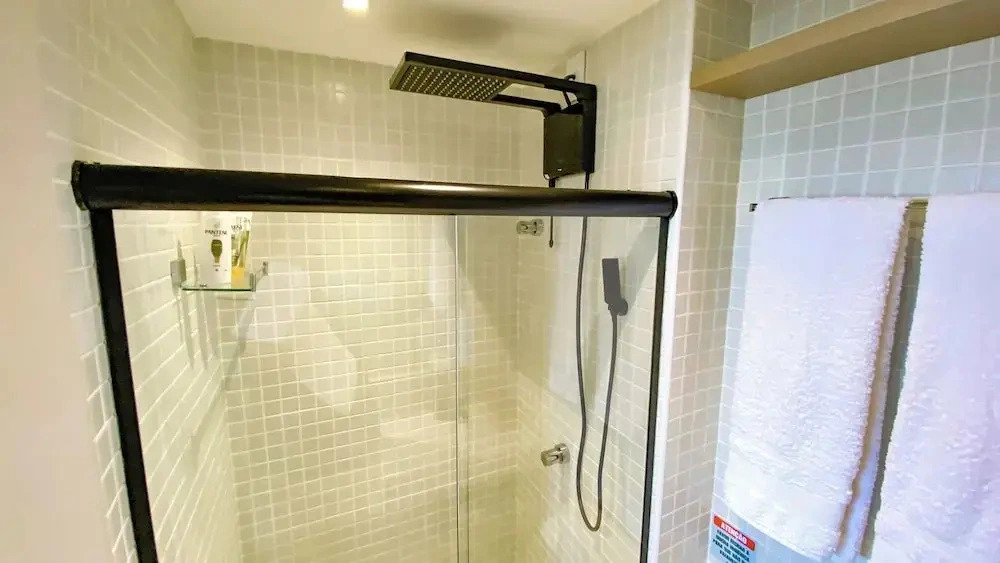 Flat Beira-mar com Varanda Piscina e Academia