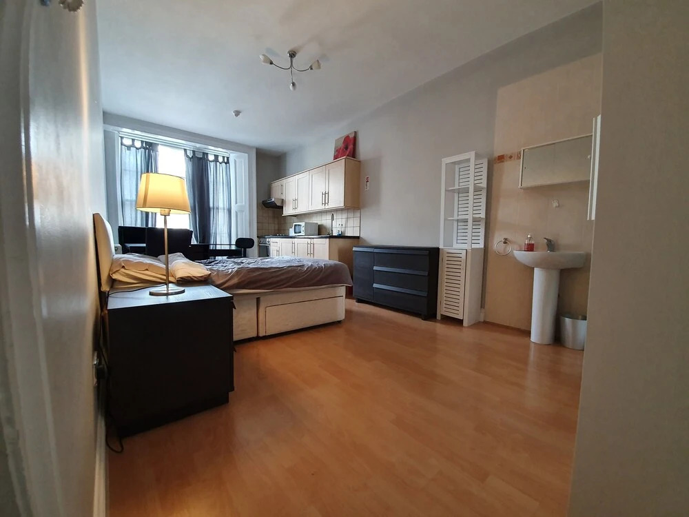Studio Apartment in South Kensington 2