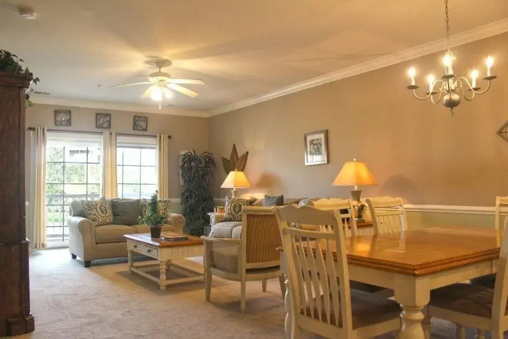Magnolia Pointe 203 4833P 2 Br condo by RedAwning