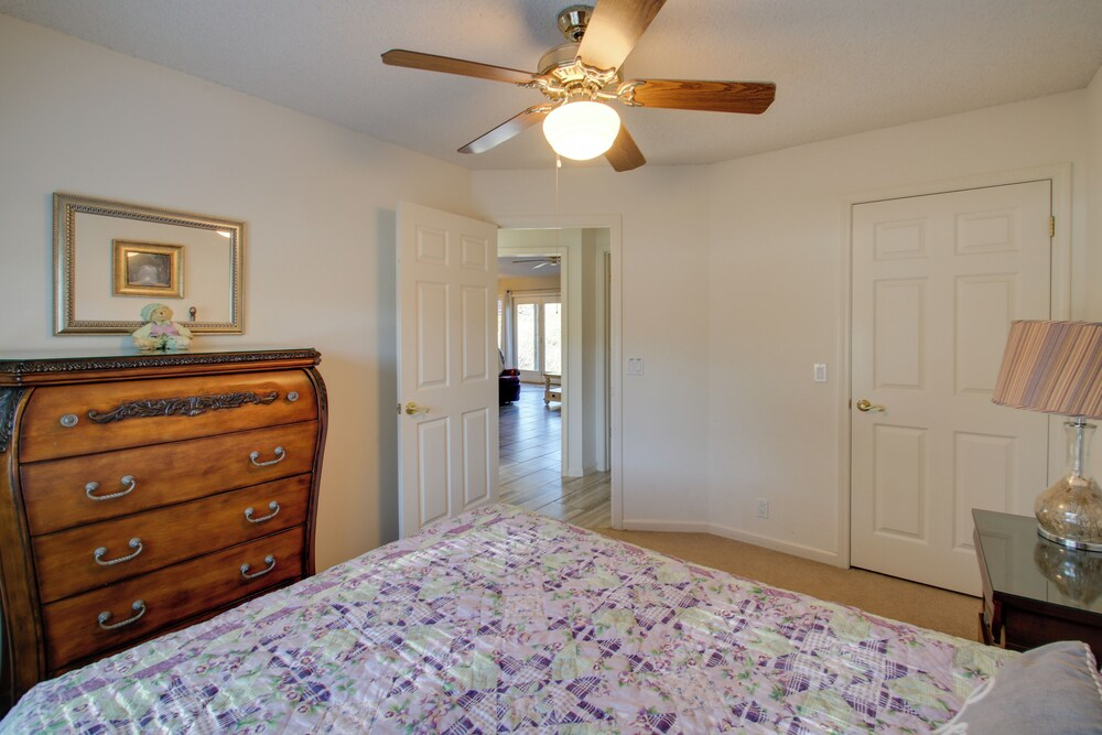 Lake Balboa Access: Home w/ Dock & Yard