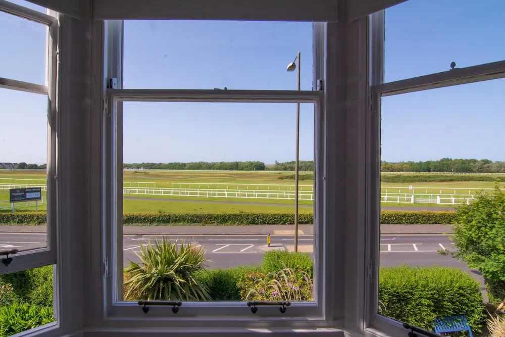 Arden House - rooms with continental breakfast