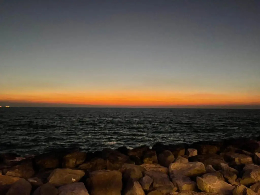 Touch the sea