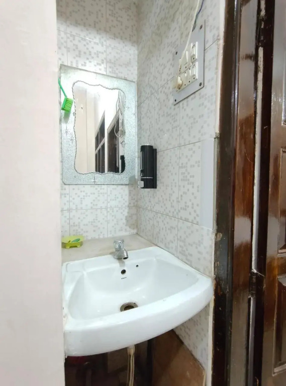 Krishna Paying Guest House