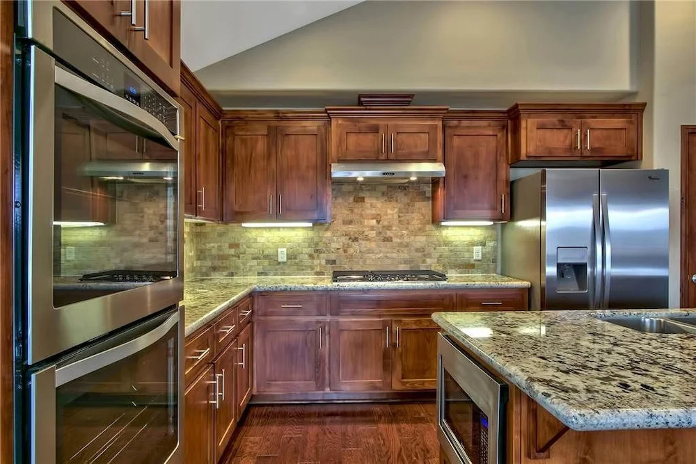 Conifer - 3 Br condo by RedAwning