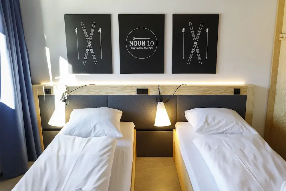 DJH moun10 Jugendherberge - Youth Hostel - membership required