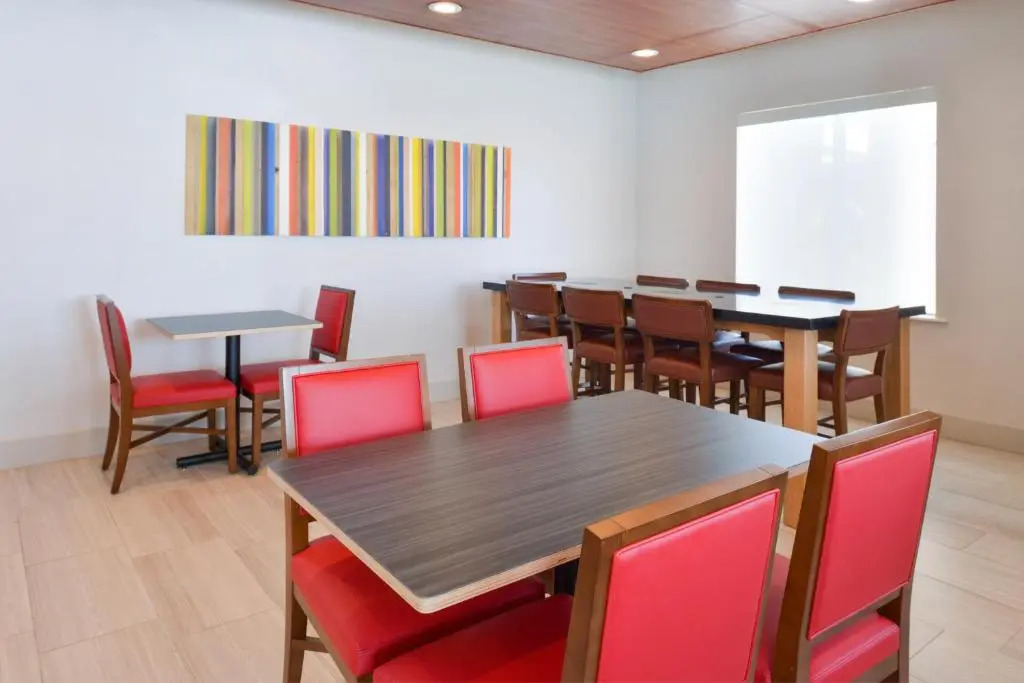 Holiday Inn Express Hotel & Suites Abilene Mall South by IHG