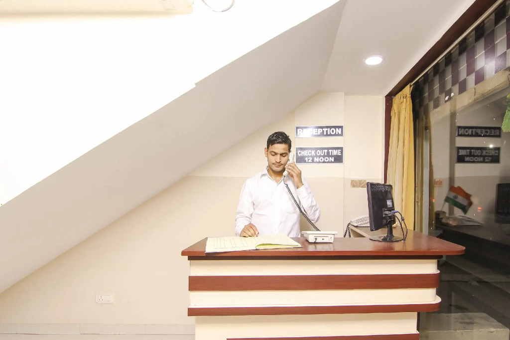 OYO 14345 Hotel Panchsheel