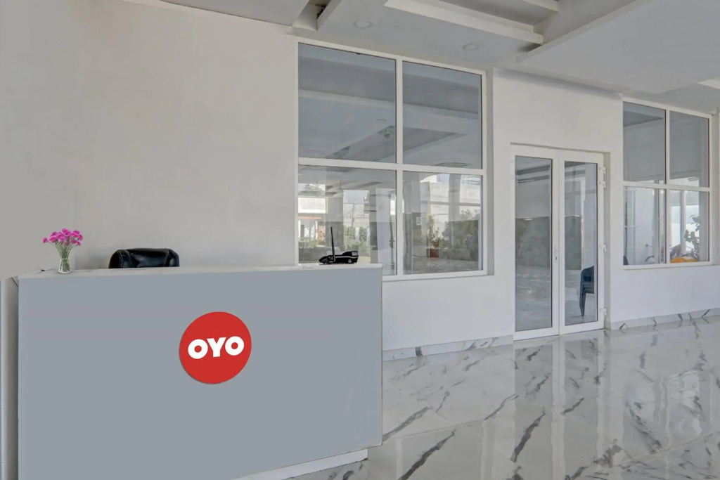 OYO Flagship 80499 New Bhandan Lawn