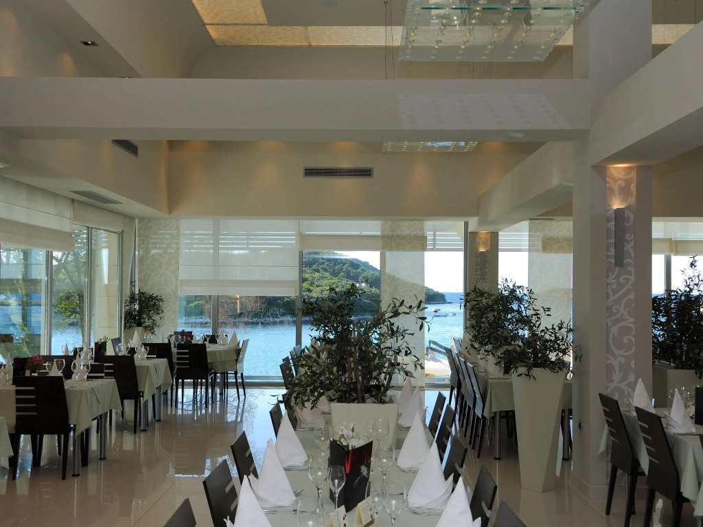 Comfortable apartment with a microwave, at 1 km. from Vrsar