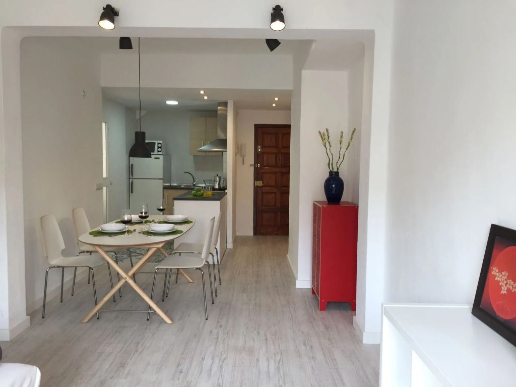 Suncity Alonso de Palencia Apartmentos