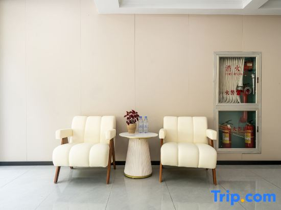 Sushi Hotel (Shanghai Huajiang Branch Road Guozhan Center Branch)