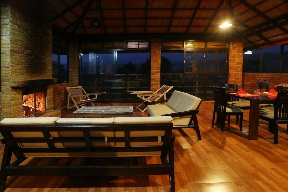 Girassol Serviced Villa