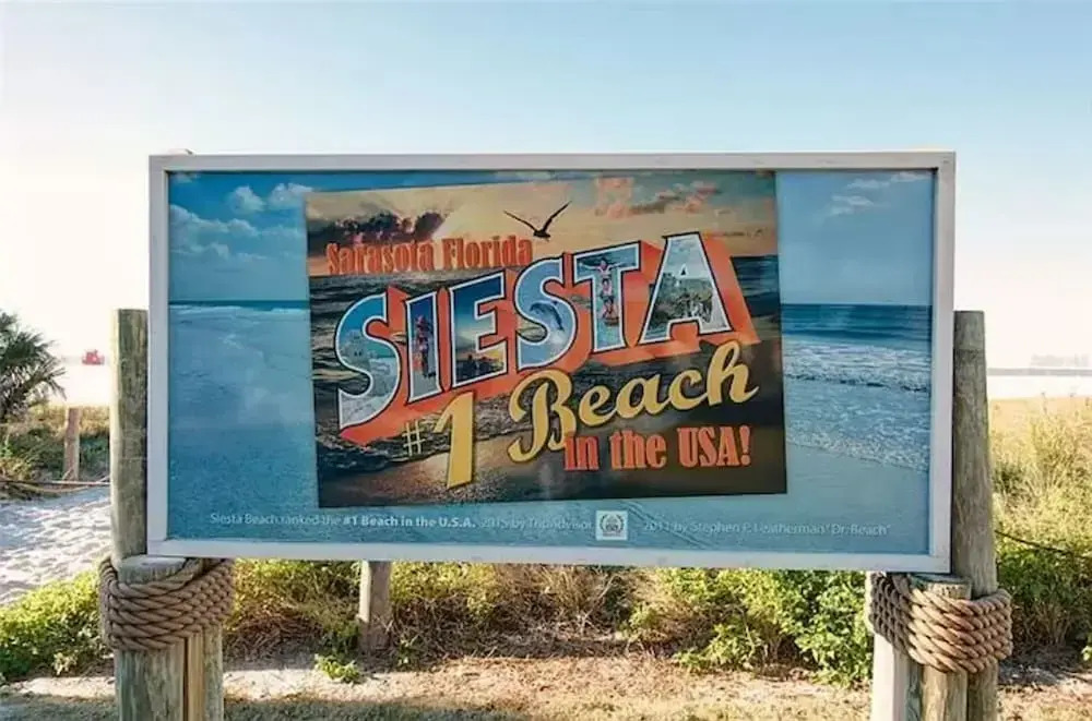 Siesta Beach Retreat Poolside 2BR Condo