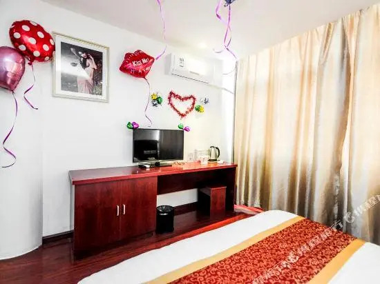 Cherry Express Hotel (Qinhuangdao Olympic Sports Center Yanshan University)