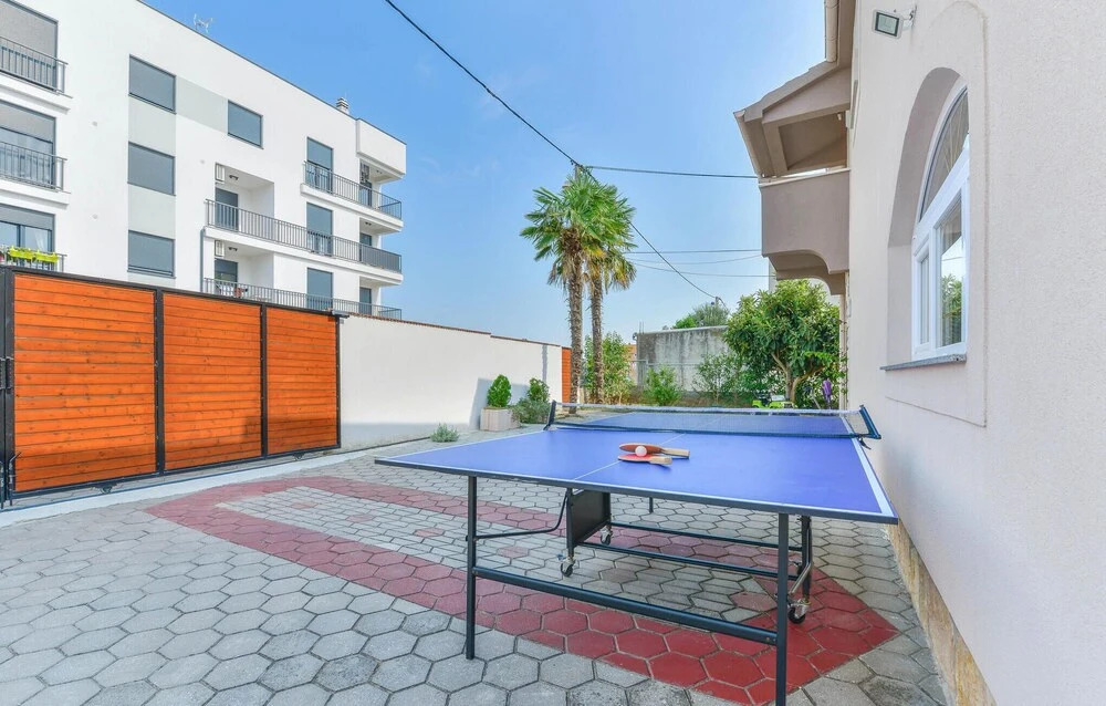 Nice Apartment in Zadar With 3 Bedrooms, Wifi and Outdoor Swimming Pool