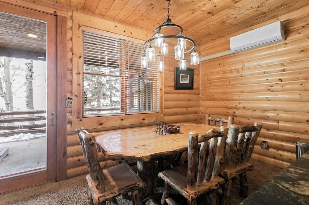 Deer Valley Condo Near Base Hot Tub