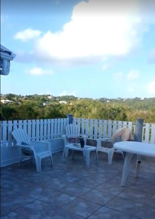 Studio avec terrasse amenagee et wifi a Le Gosier a 3 km de la plage