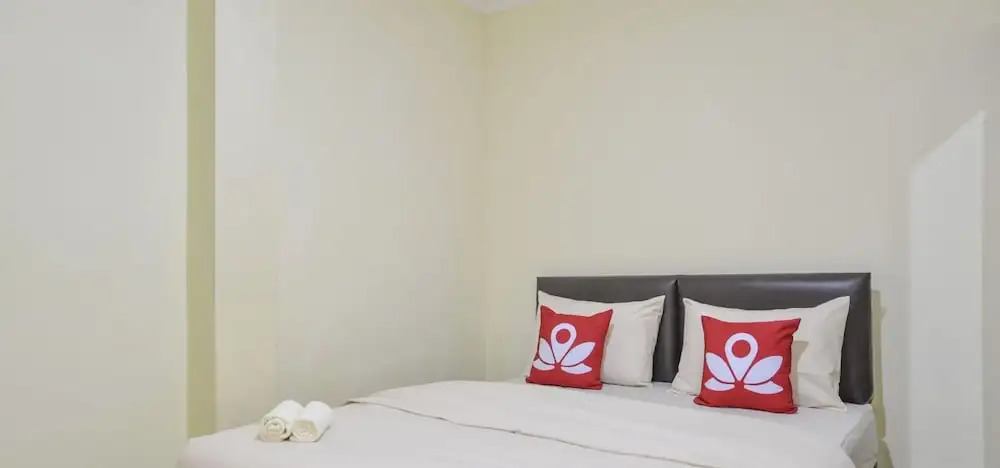 ZEN Rooms Near ITC Roxy Mas