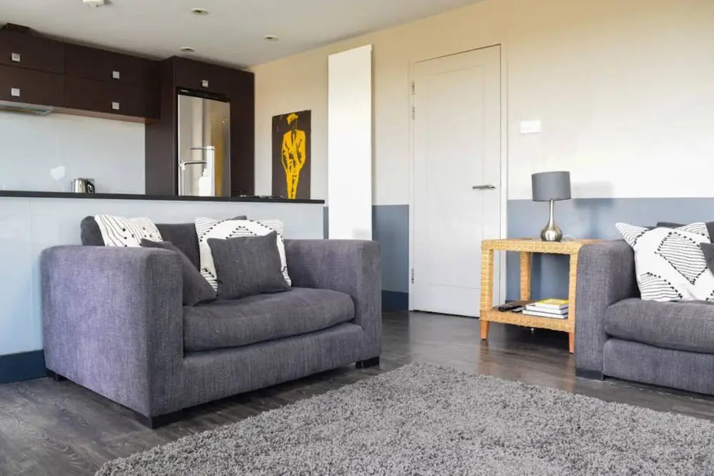 2 Bedroom Penthouse Flat In The Heart Of Balham