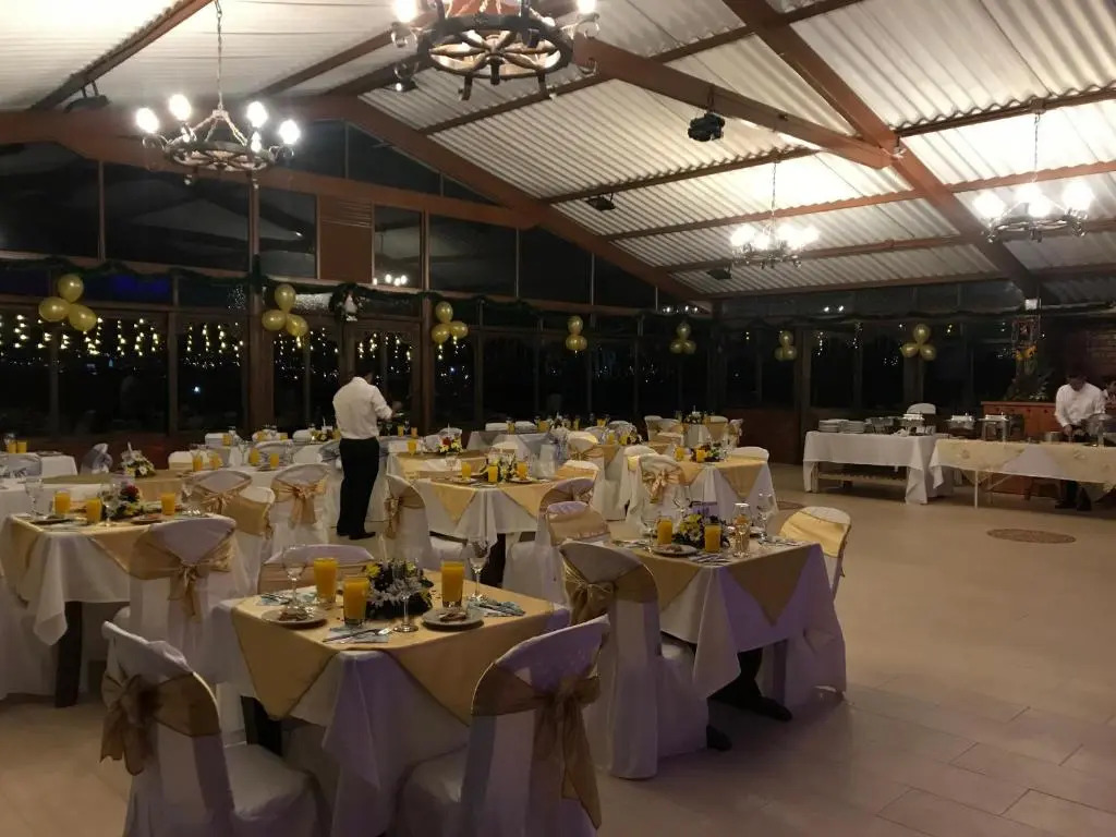 Hotel Cabañas San Cayetano