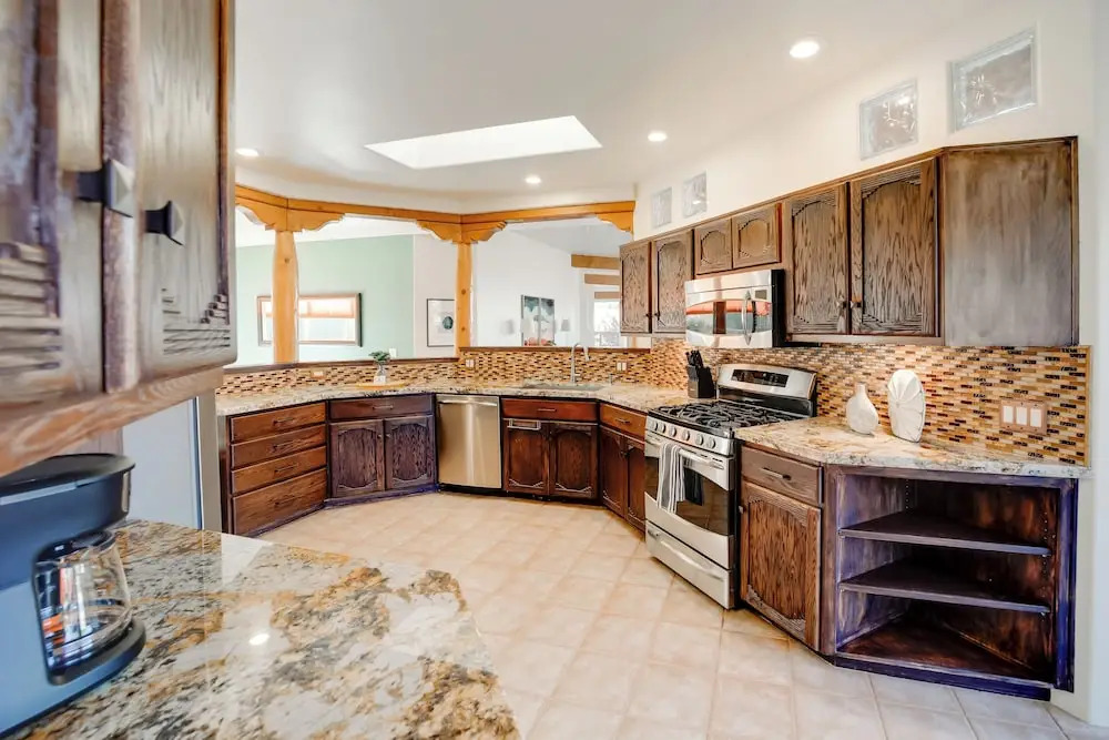 Red Rock Mtn View & Fire Pit: Central Sedona Home
