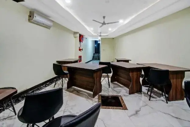 Collection O 80519 Hotel Rani Bagh