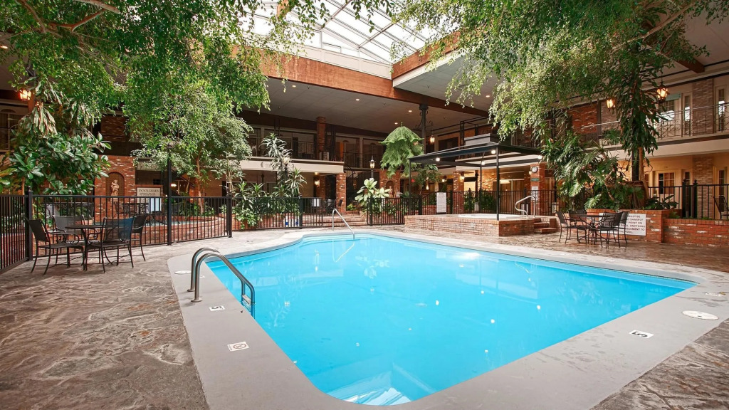 Heritage Inn
