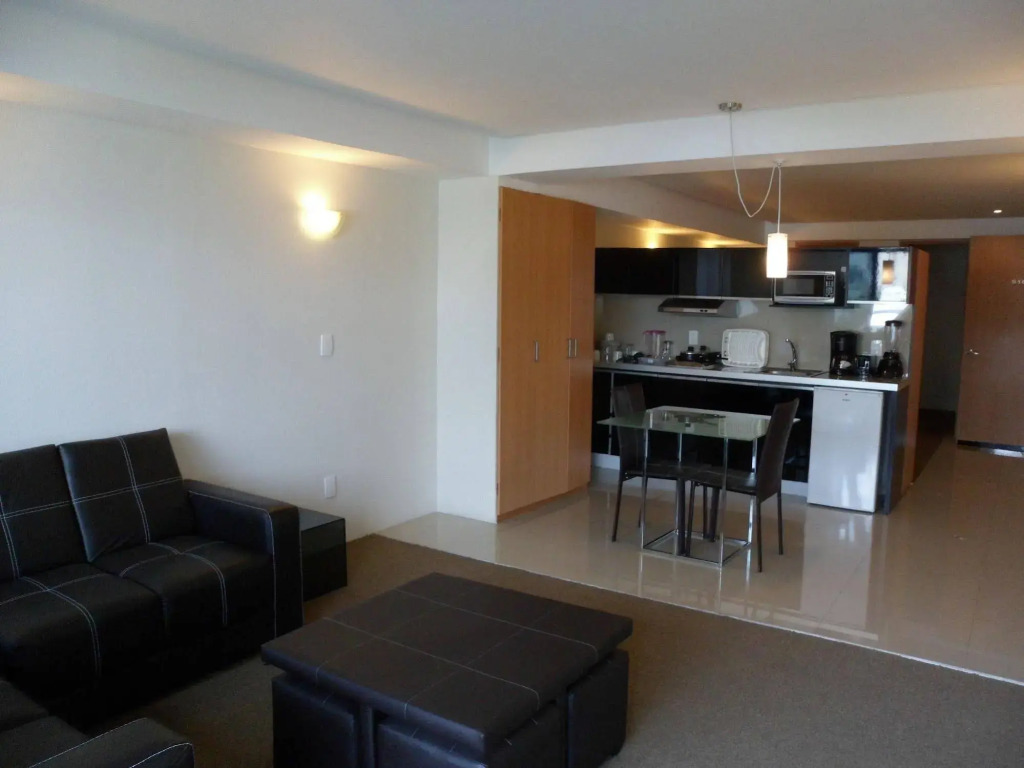 Capri Reforma 410