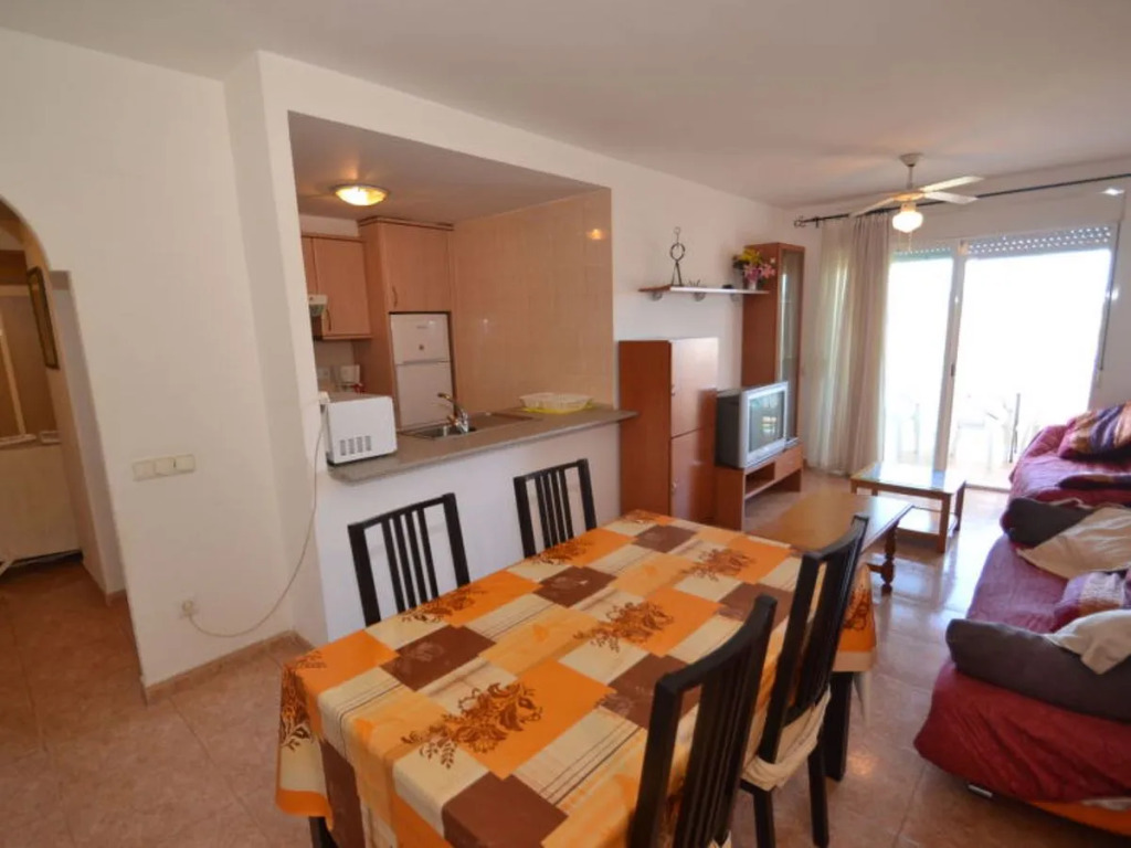 Agradable apartamento en Playa La Pineda (Tarragona)