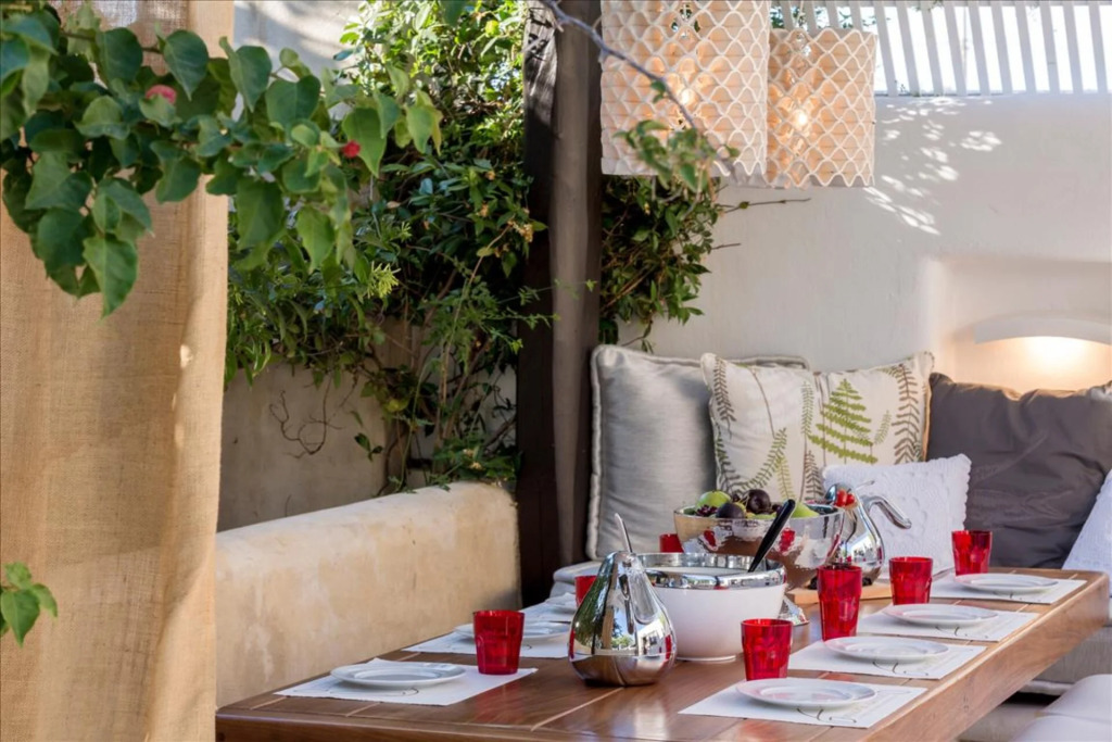 Kallos Villas & Suites